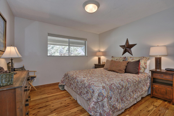 Donner Lake House - Bedroom 2